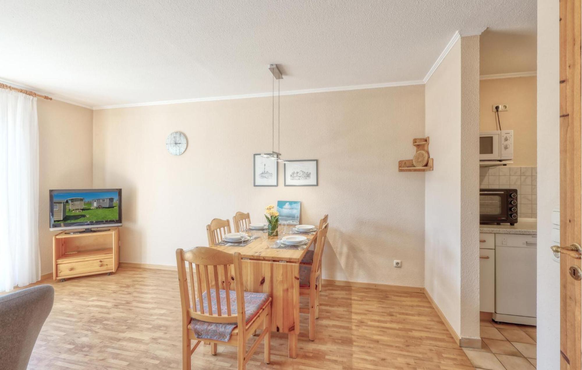 Nice Home In Toenning With Kitchen ภายนอก รูปภาพ